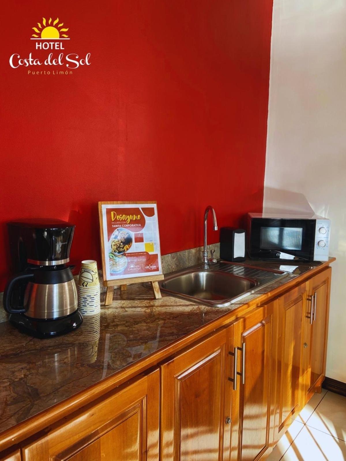 Hotel Costa Del Sol Puerto Limon Exteriér fotografie