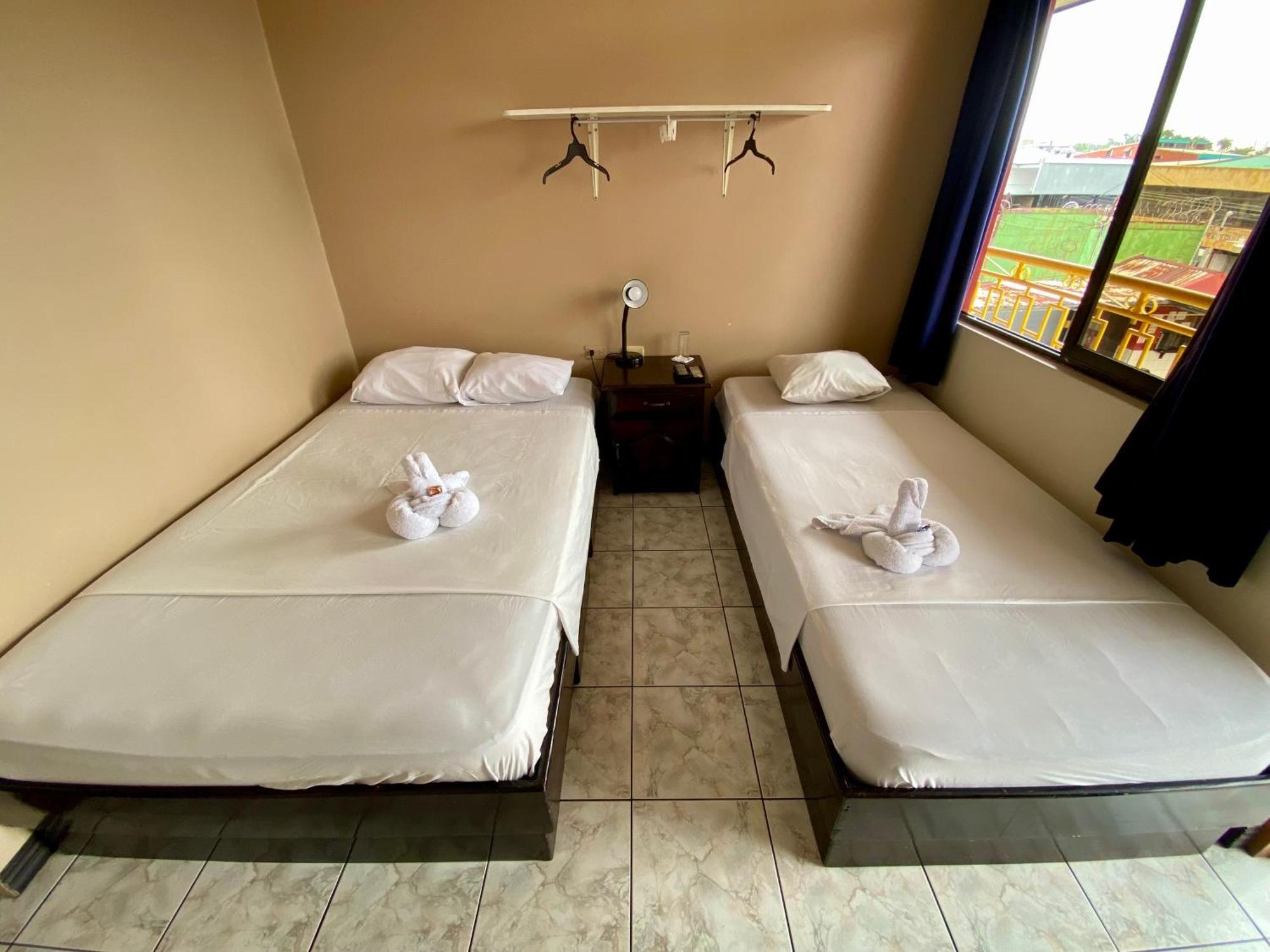 Hotel Costa Del Sol Puerto Limon Exteriér fotografie